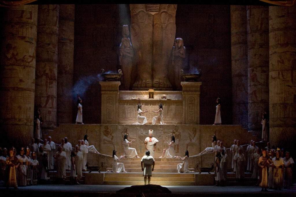 Aida Scene 0166
