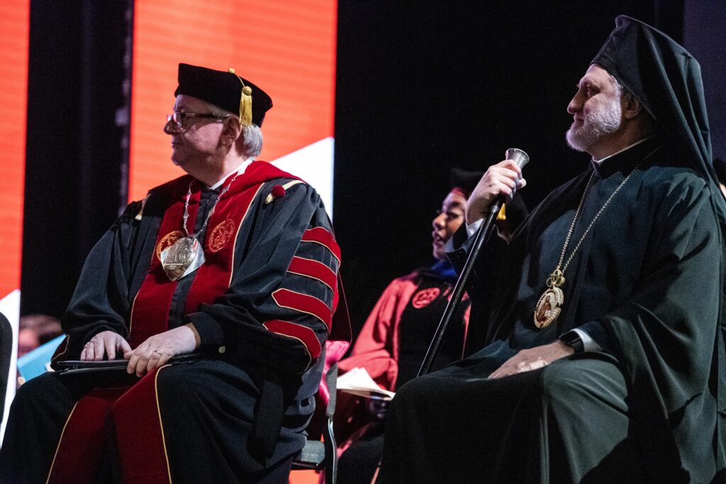 Στο University of South Carolina των ΗΠΑ ο Αρχιεπίσκοπος Αμερικής Ελπιδοφόρος, όπου χαιρέτησε την τοποθέτηση του Δρ. Mιχάλη Αμοιρίδη ως νέου Προέδρου 6 αμιριδισ