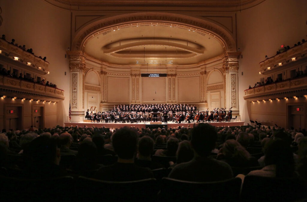 Νέα Υόρκη. Carnegie Hall. Ιστορική πρεμιέρα με ελληνικής καταγωγής πρωταγωνίστρια 3 CH11437598