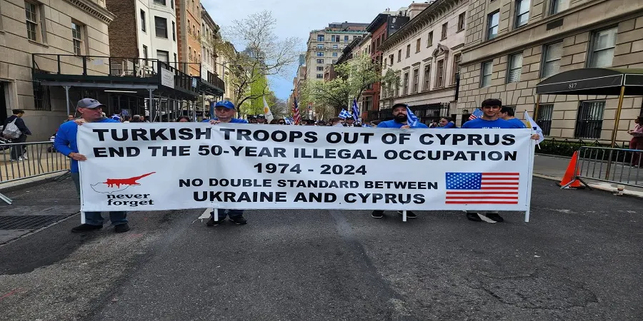 Η παρέλαση των Ελλήνων για την 25η Μαρτίου στην 5η Λεωφόρο 2 e5eadf5b ad2a 4d4b 9baa 797845fdb615
