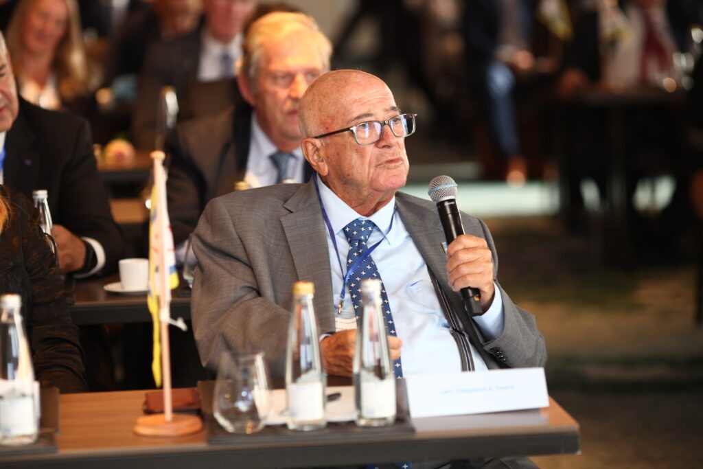 Η φιλανθρωπική δράση και τα στρατηγικά διλλήματα της Tsakos Energy Navigation. Το Hellenic DNA στην ετήσια συνάντηση στρατηγικού σχεδιασμού του ομίλου Τσάκου 2 IMG 5091