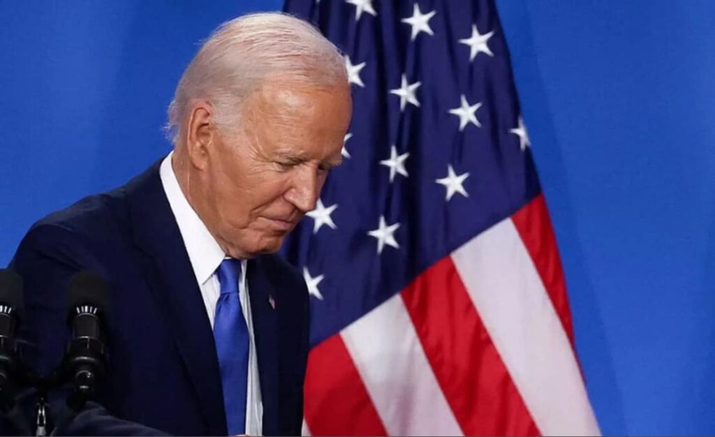 Biden r