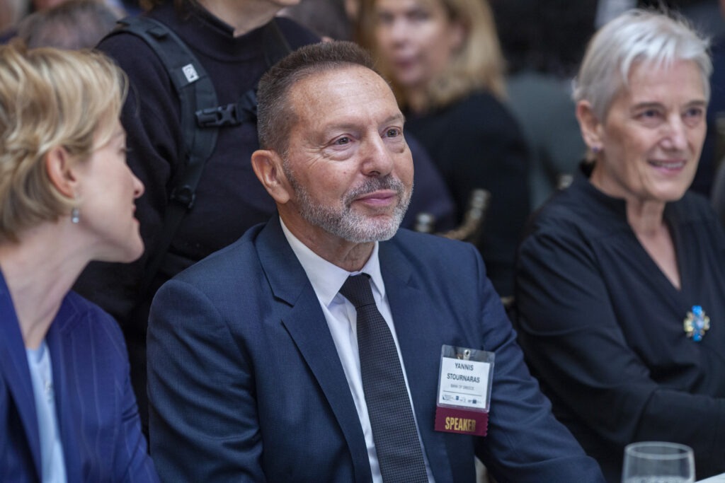 Αισιοδοξία για την ελληνική οικονομία τo 2025, στο υψηλού ενδιαφέροντος, φετινό Capital Link 2 IMG 7847a