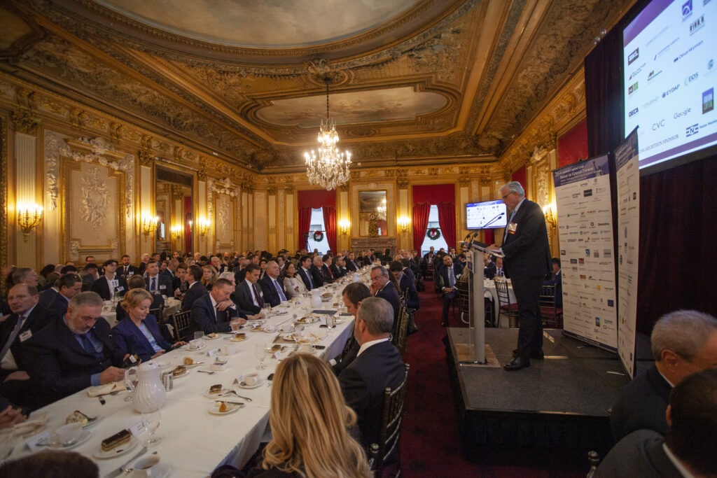 Αισιοδοξία για την ελληνική οικονομία τo 2025, στο υψηλού ενδιαφέροντος, φετινό Capital Link 3 IMG 7960