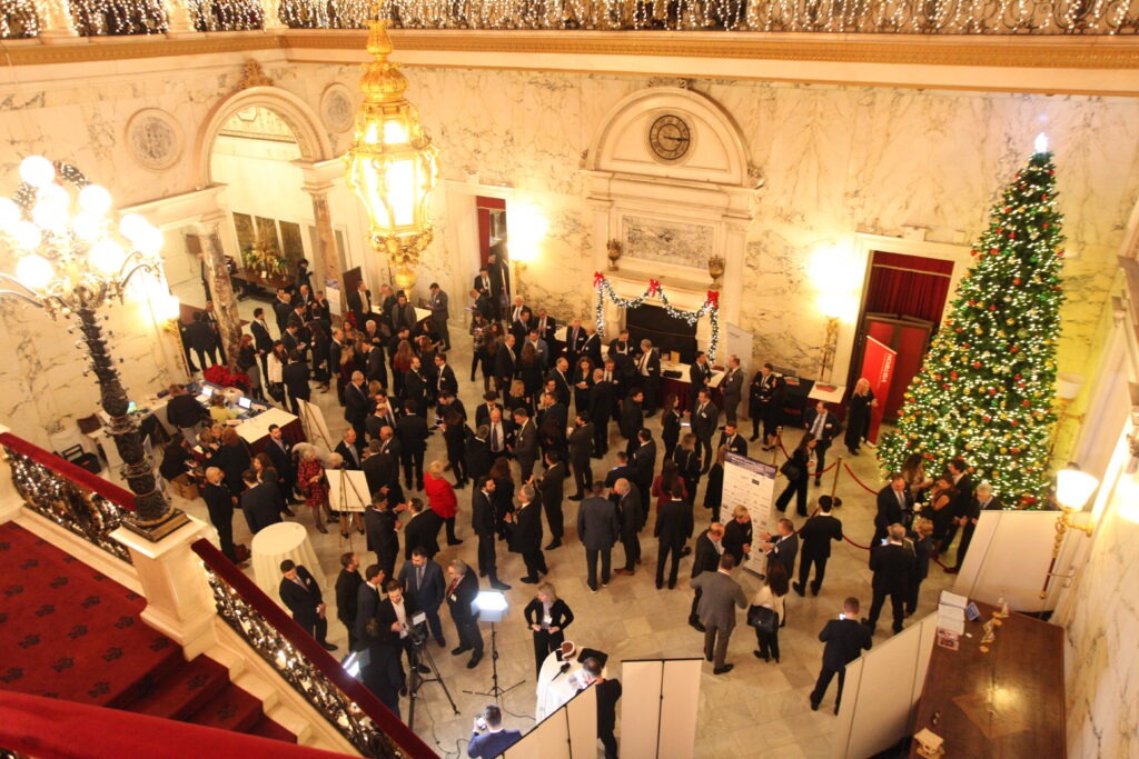 Αισιοδοξία για την ελληνική οικονομία τo 2025, στο υψηλού ενδιαφέροντος, φετινό Capital Link 1 IMG 8033