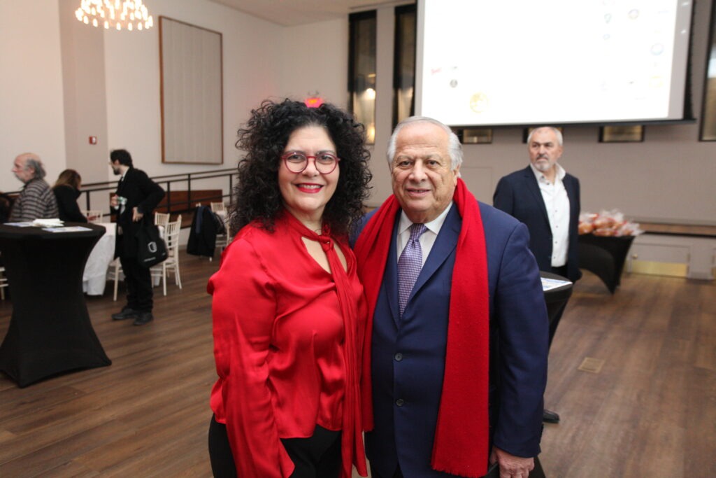Μανχάταν. Στην Αίθουσα Χιώτη του Καθεδρικού Ναού της Αγίας Τριάδας οι επαγγελματικοί φορείς έκοψαν την Πρωτοχρονιάτικη πίτα τους 5 IMG 9126