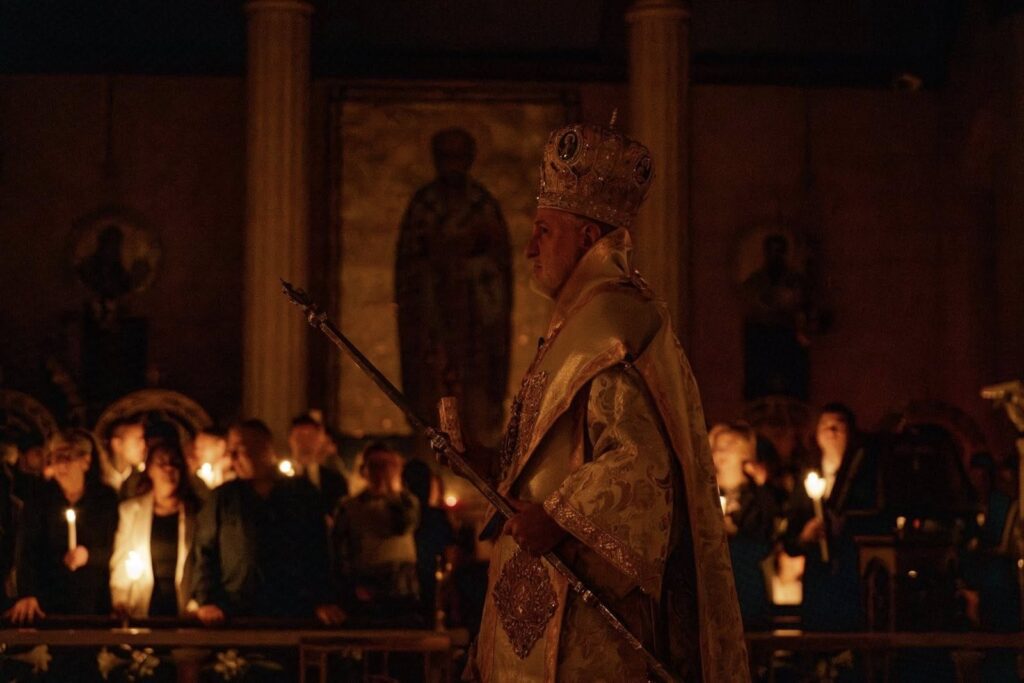 Νέα Υόρκη. Το Άγιο Φως φώτισε τη νύχτα στο Μανχάτταν (Video - Αναστάσιμο μήνυμα κ. Ελπιδοφόρου) 6 eellpii