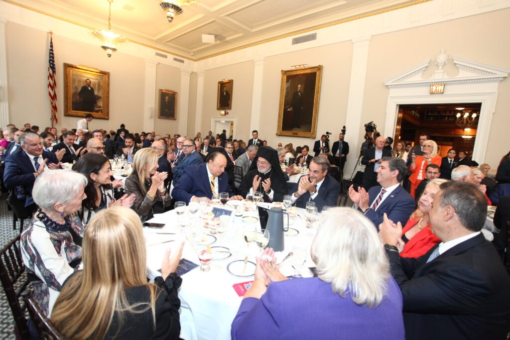 Μανχάταν. Κλίμα ομοψυχίας και εθνικής αυτοπεποίθησης στο γεύμα της ομογένειας προς τιμήν του πρωθυπουργού. Βραβεύσεις υψηλού συμβολισμού 2 IMG 6651 1