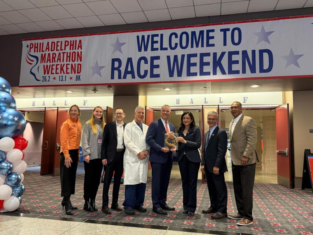 Φιλαδέλφεια, USA. Η Ελλάδα Προσφέρει τα Στεφάνια Ελιάς του Μαραθώνα στους Νικητές του Μαραθωνίου Φιλαδέλφειας 2025 1 IMG 20251121 WA0007
