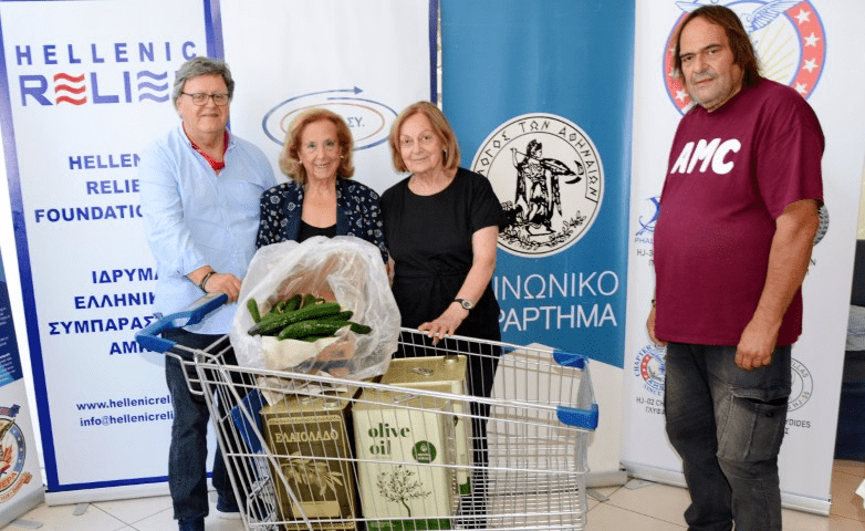 Το Hellenic Relief Foundation που εδρεύει στη Νέα Υόρκη, πραγματοποίησε την καθιερωμένη διανομή τροφίμων, ενδυμάτων και υποδημάτων 1 image 10