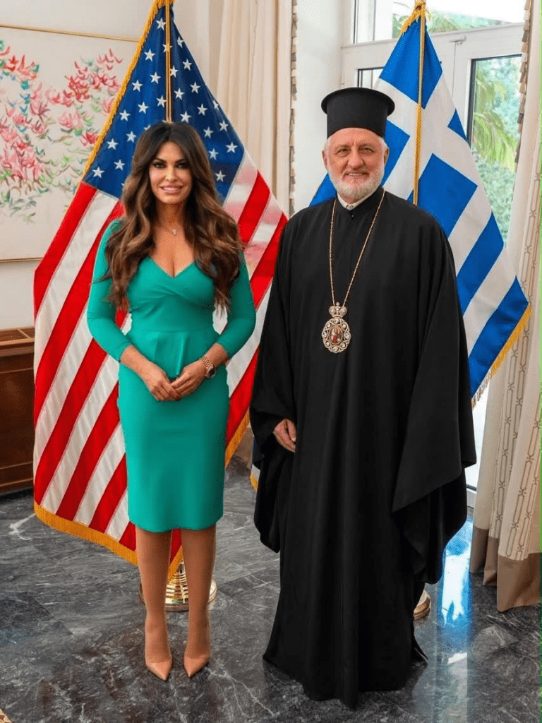 Ο Αρχιεπίσκοπος Αμερικής Ελπιδοφόρος συναντήθηκε με την πρέσβειρα των ΗΠΑ Kimberly Guilfoyle στην Αμερικανική Πρεσβεία στην Αθήνα 1 image 46
